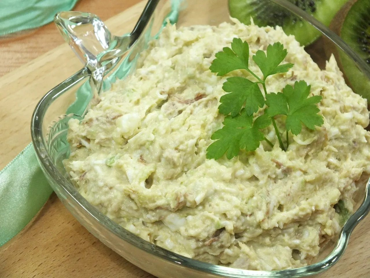 Pasta z makreli i awokado
