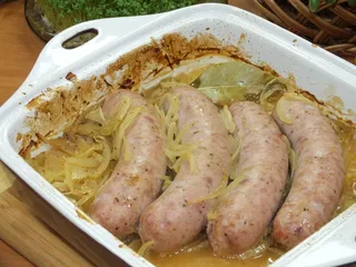 Biała kiełbasa pieczona w piwie - 11