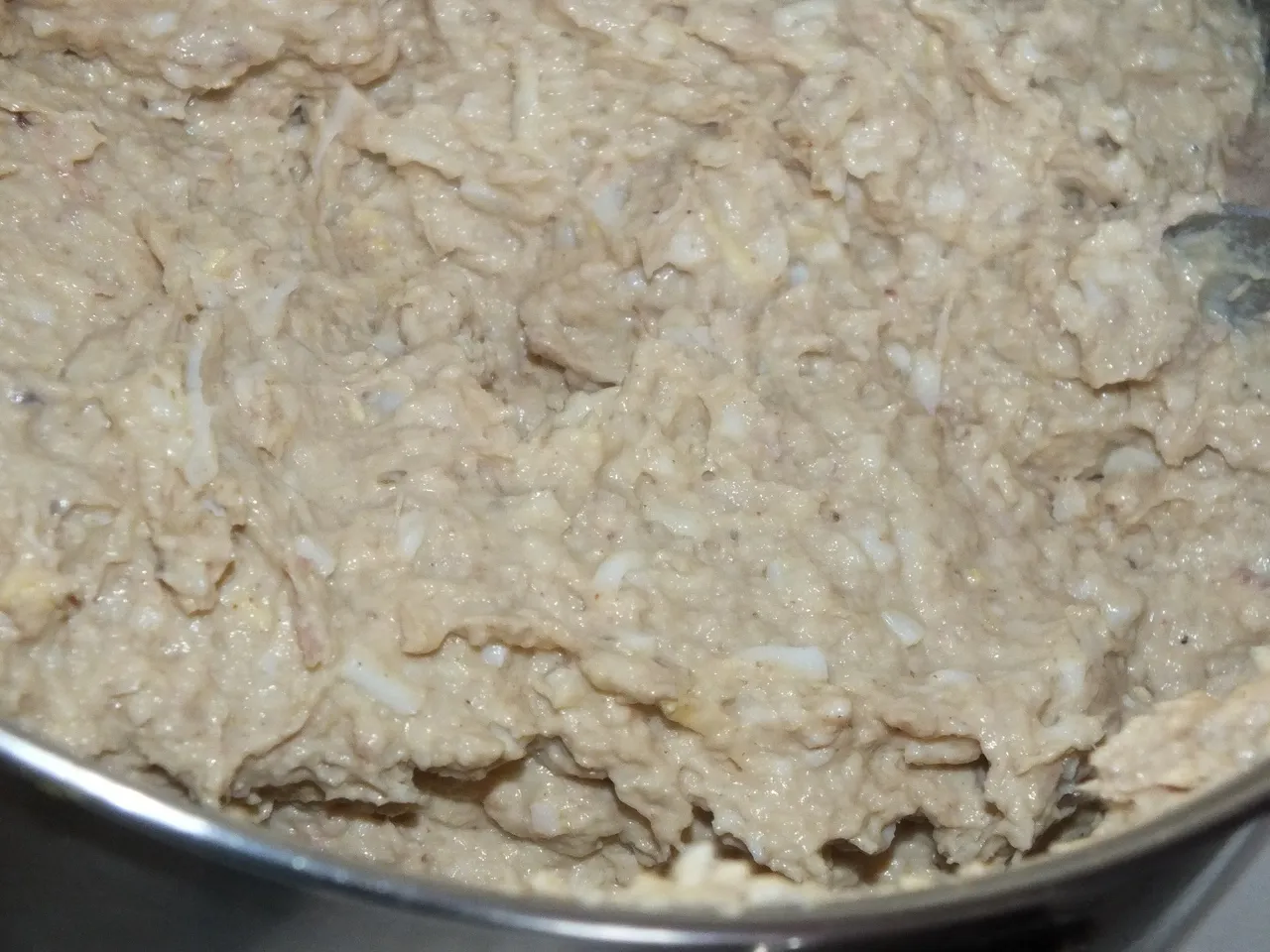 Pasta mięsna z jajkiem