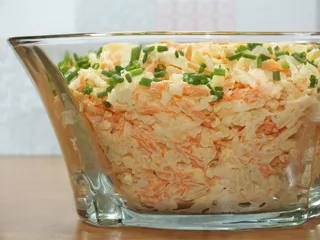 Surówka z białej rzepy i marchewki - 1