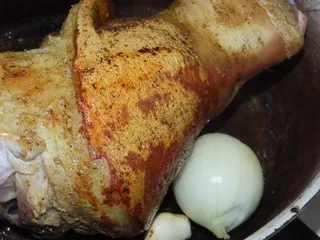 Golonka z lubczykiem w sosie - 6