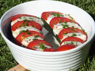 Cukinia faszerowana pomidorem i mozzarellą - 2