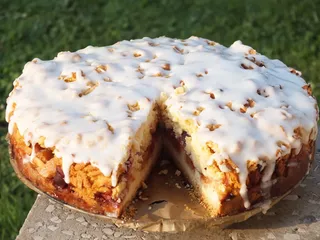 Krucha śliwkowo-jabłkowa pychotka z lukrem - 4