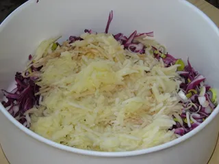 Surówka z czerwonej kapusty - 6