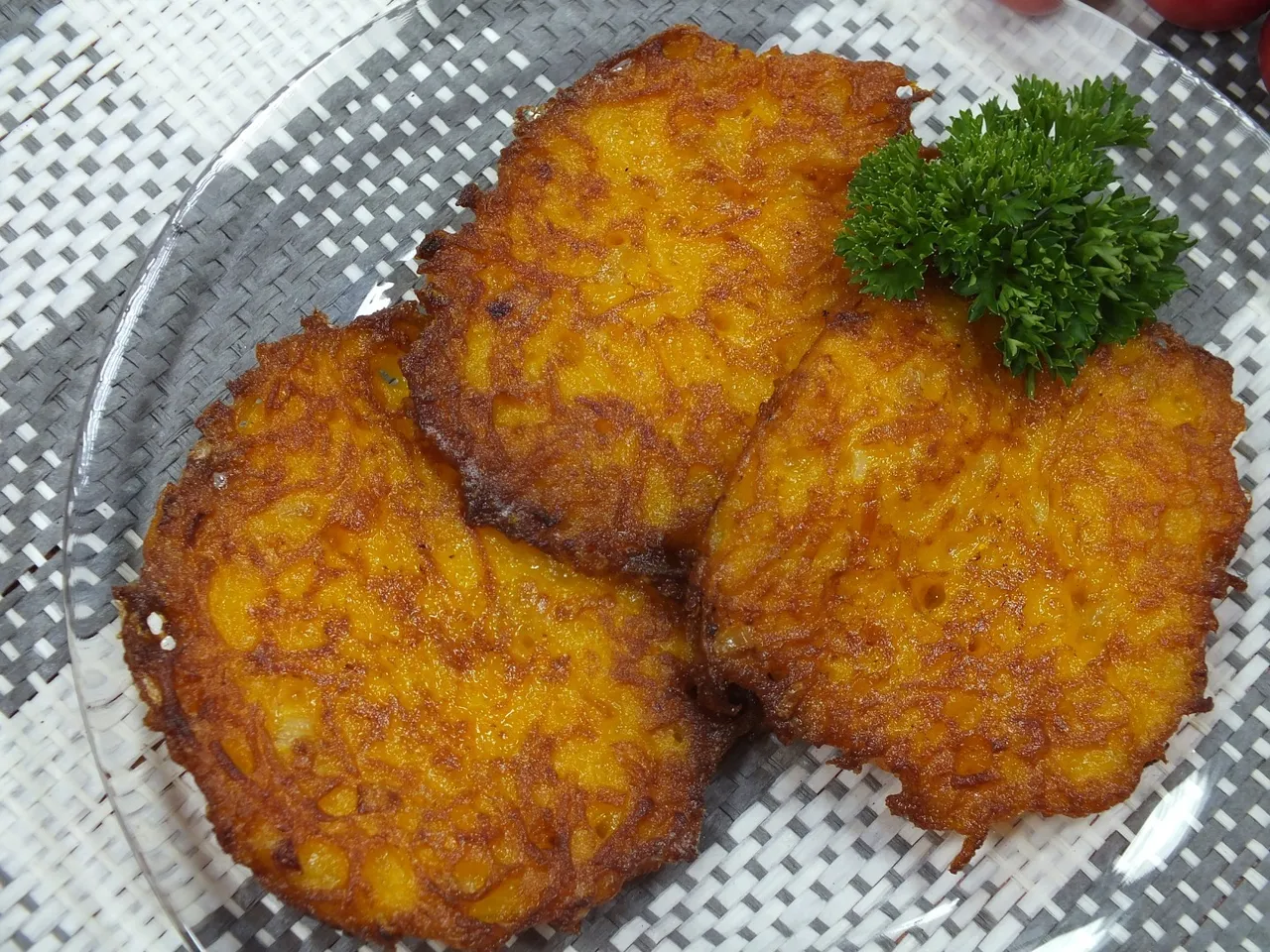 Aromatyczne dyniowe placki z czosnkiem