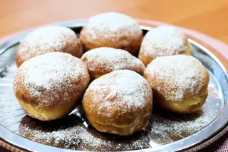 Lekkie i puszyste pączki - 4