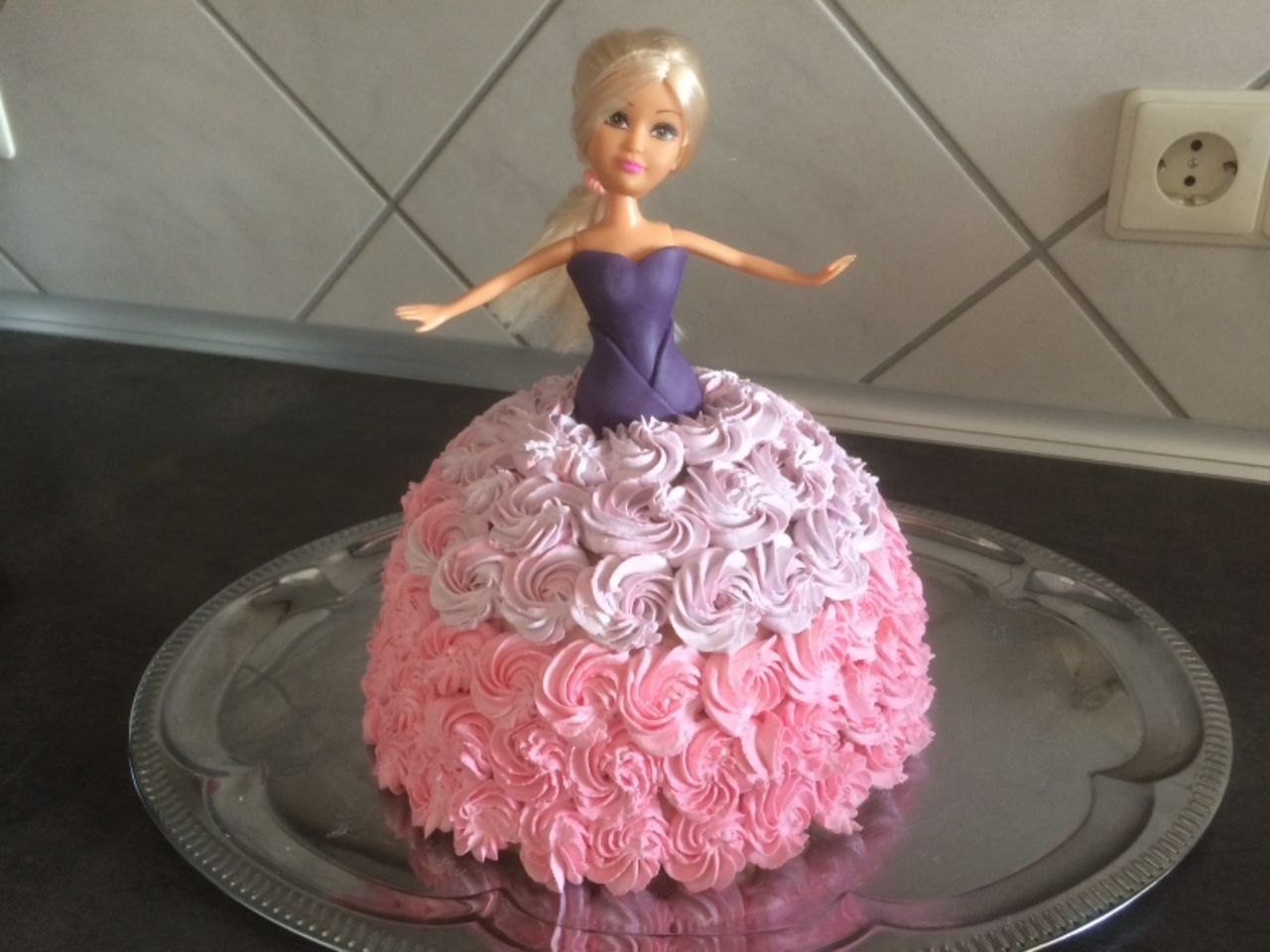 Tort Lalka