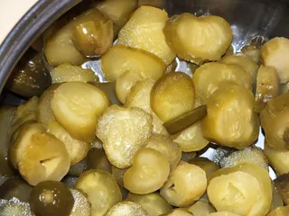 Sałatka śledziowa z ogórkiem kiszonym - 5