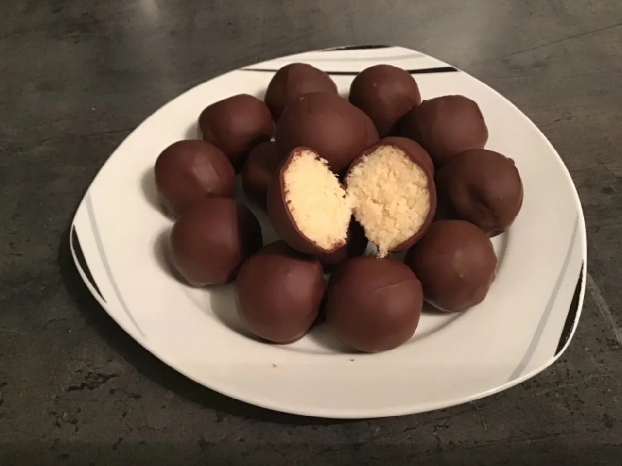 Kuleczki Bounty, kokosowe pralinki