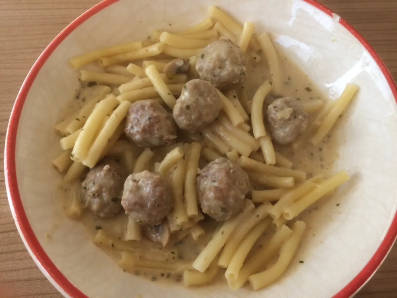 Mięsne kuleczki w pieczarkowym sosie