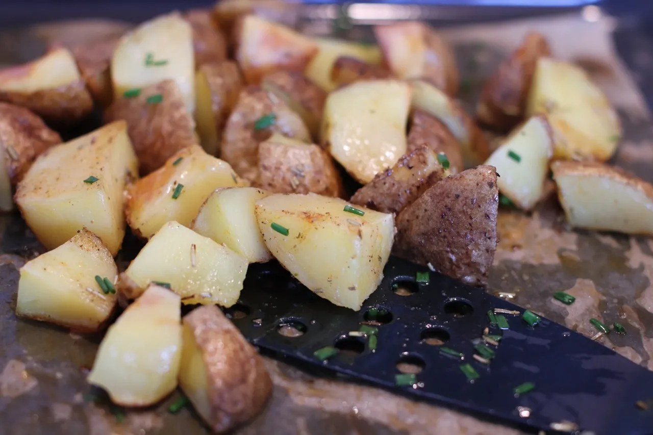 Ziemniaki pieczone w skórkach