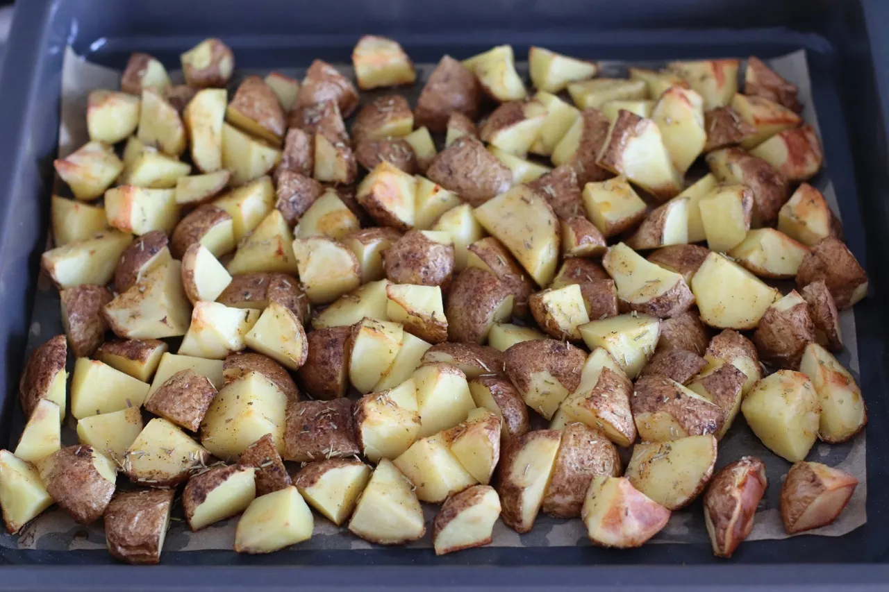 Ziemniaki pieczone w skórkach