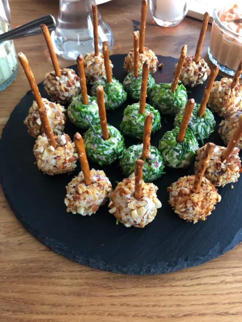 Cheese Bits, praliny z serka