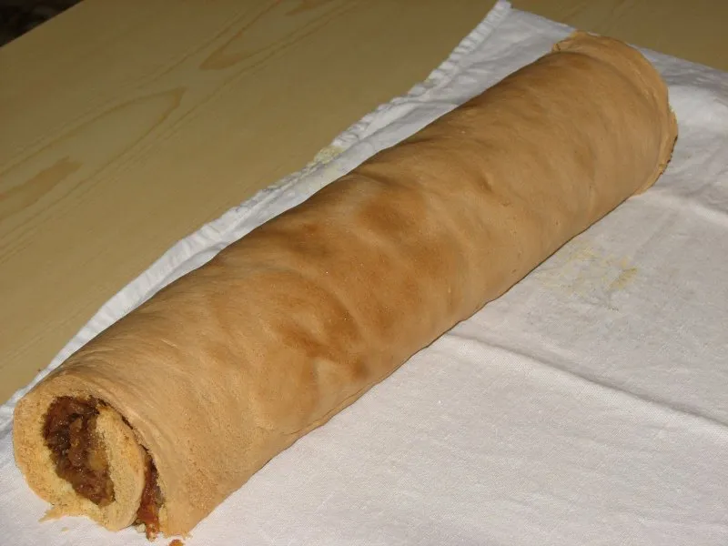 Rolada jabłkowa