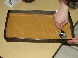 Mazurek z krówkową polewą - 12