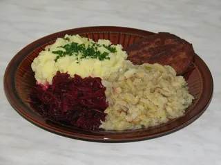 Duszona kapustka ze słoninką - 6