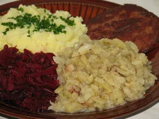 Duszona kapustka ze słoninką - 7