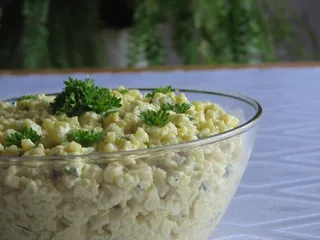 Sałatka ziemniaczana na grillowe biesiadowanie