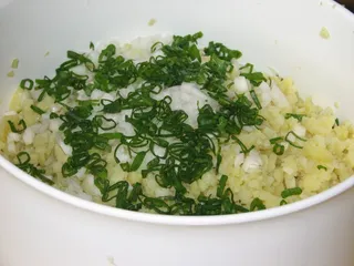 Sałatka ziemniaczana na grillowe biesiadowanie - 3